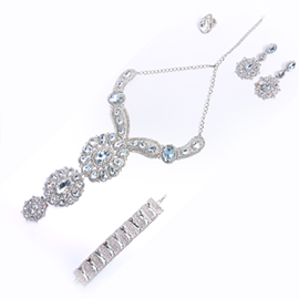 Curabitur cursus dignis